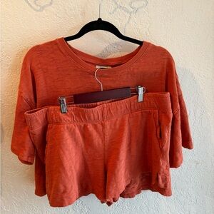 Universal Thread Rust-Red Cropped Short-Sleeve Tee